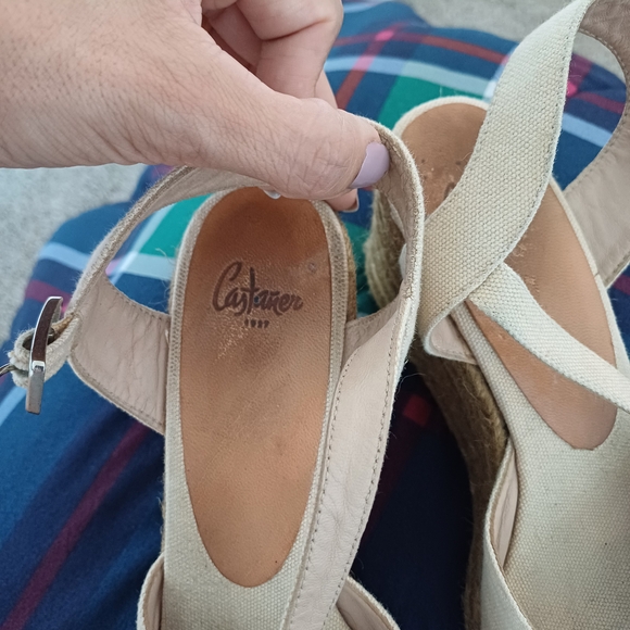 Castaner Cream Platform Espadrilles with Crisscross Straps - Picture 3 of 6